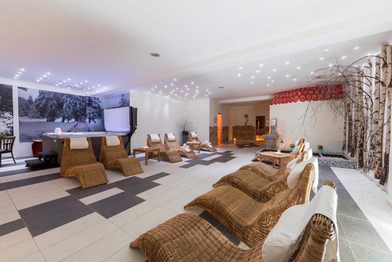 Hotel Jakec Trije Kralji Na Pohorju Zgornja Loznica 外观 照片